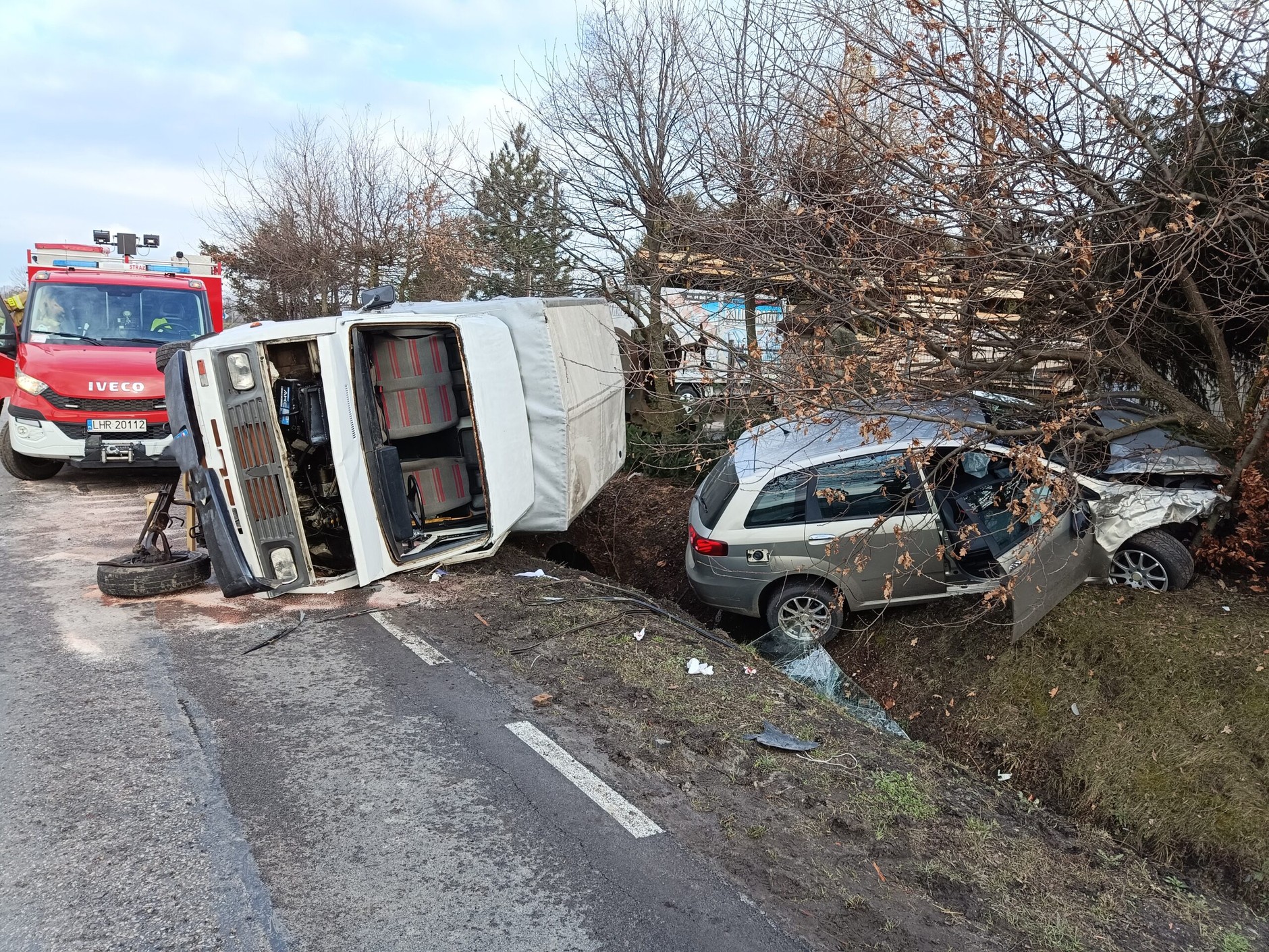 Dramatyczna "czołówka" pod Lublinem. Kierowcę zabrał helikopter LPR