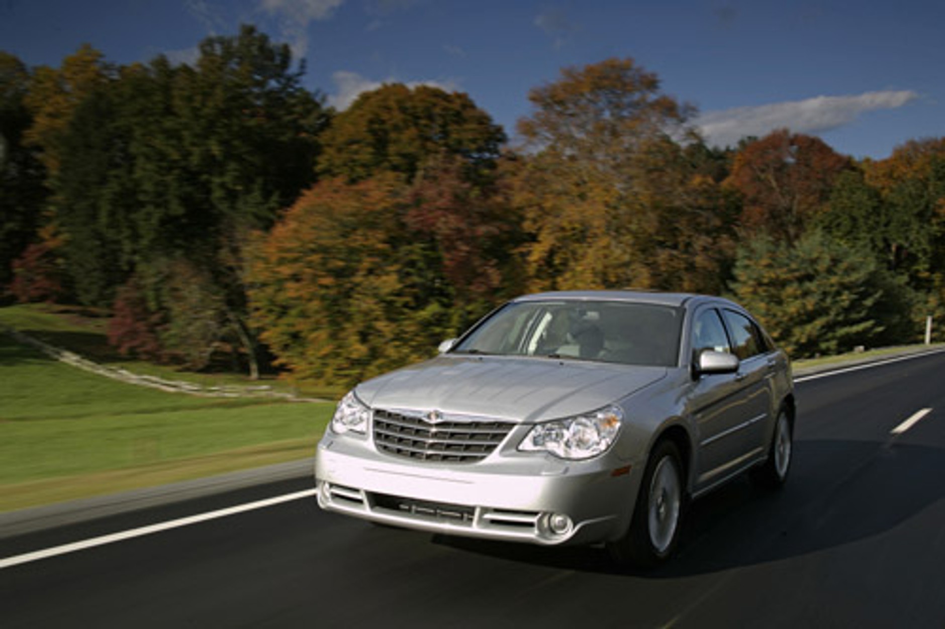 Chrysler Sebring - Mocny gracz z Ameryki