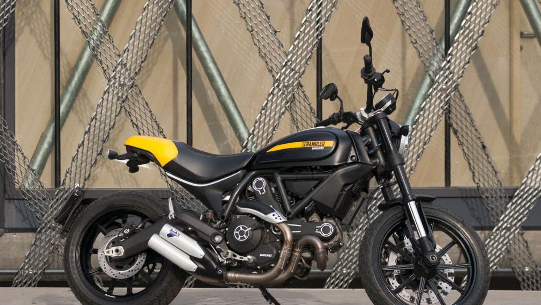 Ducati Scrambler Full Throttle