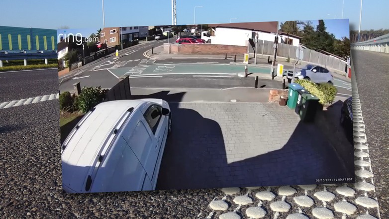 Kierowcy w Wielkiej Brytanii stają się ofiarami betonowego słupka.