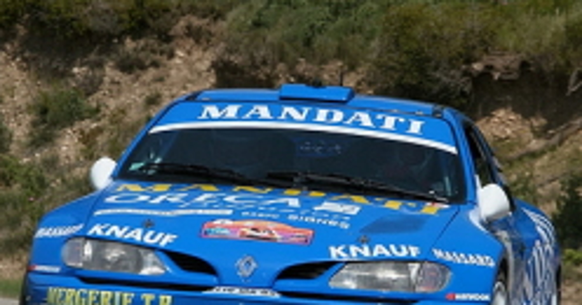 Renault: sukces kultowego Maxi Megene we Francji