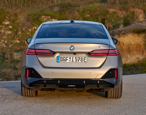 BMW i5