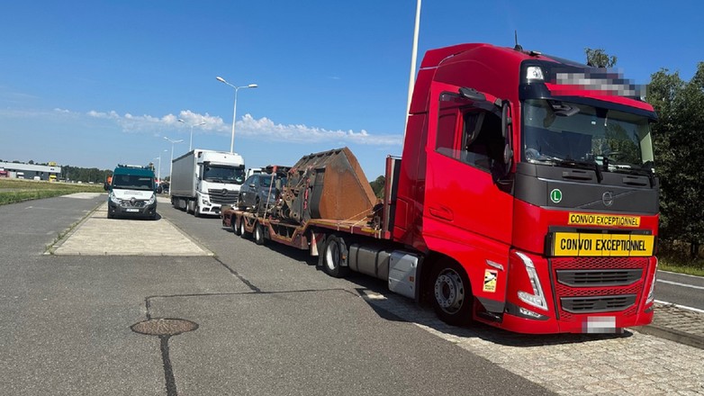 Inspektorzy ITD zdemaskowali kierowców Volvo. Wszyscy dostali mandaty