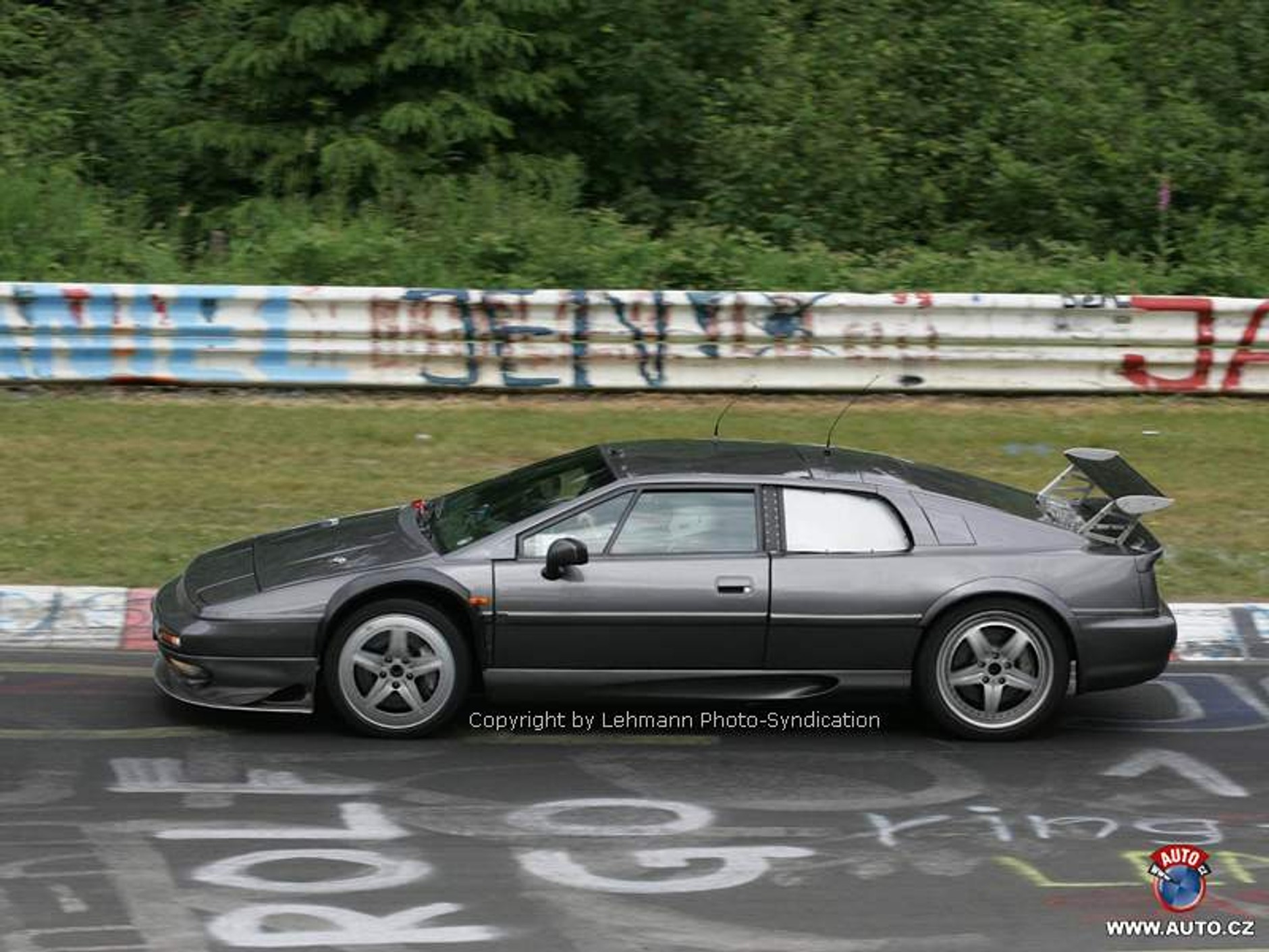Spy Photos: nowy Lotus Esprit z silnikiem BMW