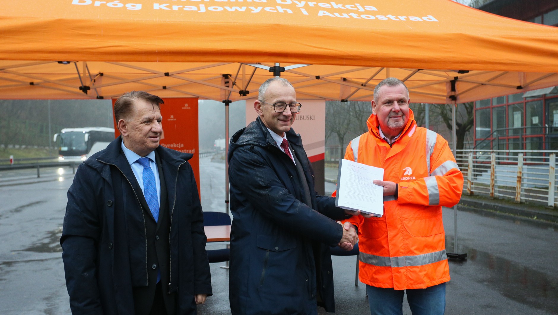 25c05066 - ŚWIECKO A2 DECYZJA O BUDOWIE ODCINKA DO NOWEGO TOMYŚLA (Marek Cebula, Henryk Janowicz, Leszek Bajon)