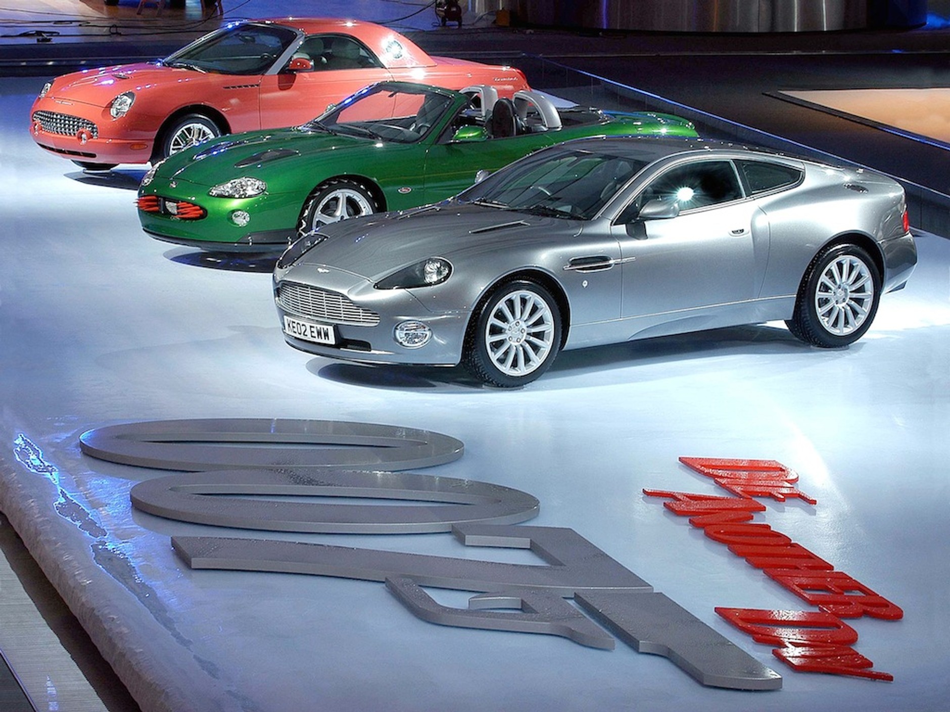 Aston Martin i James Bond