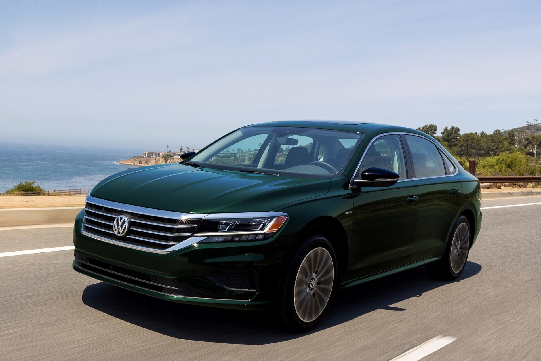Volkswagen Passat 2022 USA 2 gen.