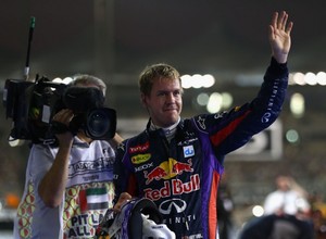 Grand Prix Abu Dhabi 2013 łupem Vettela