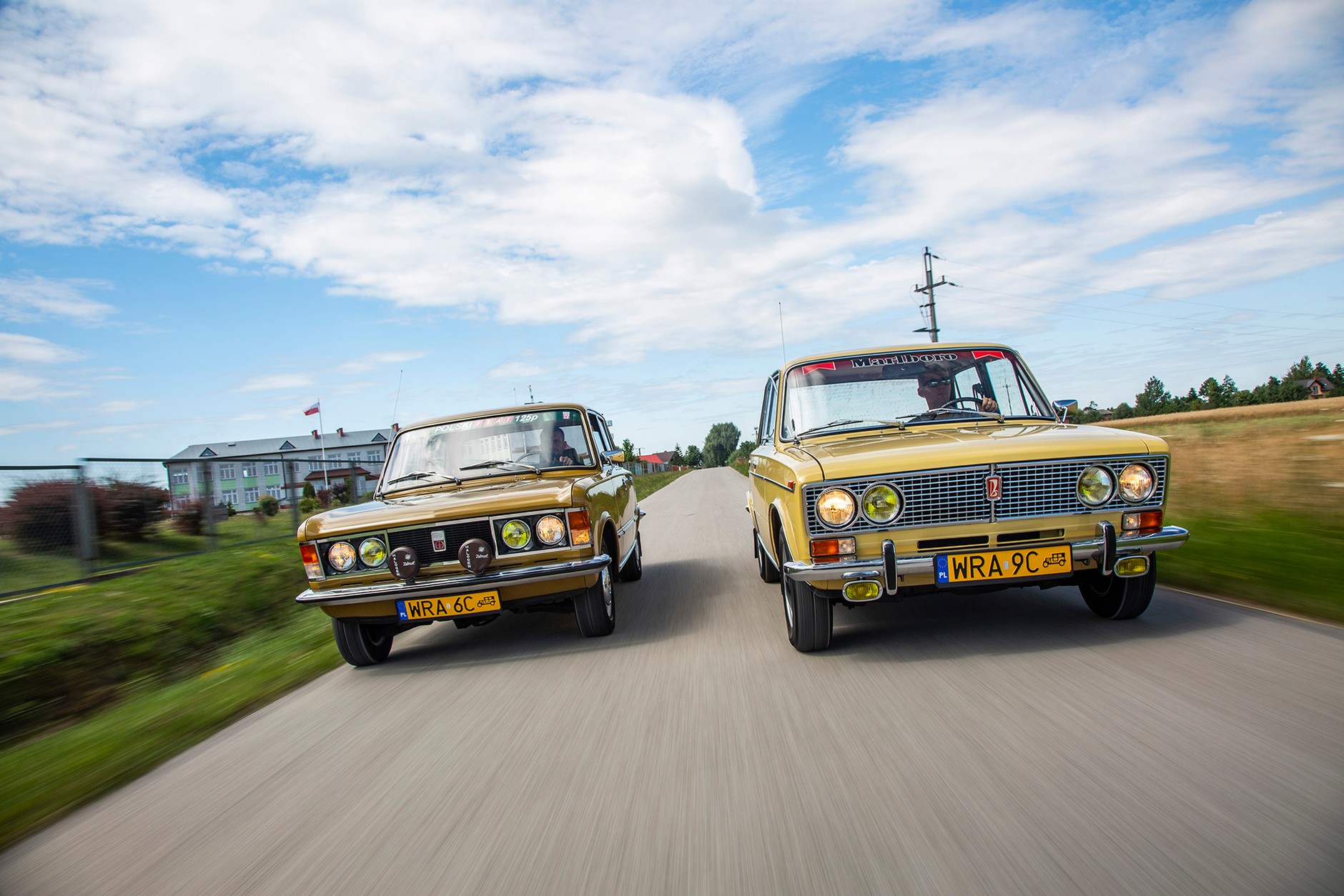 Polski Fiat 125p 1500 kontra Łada 1500 - tak podobne, a jednak tak różne