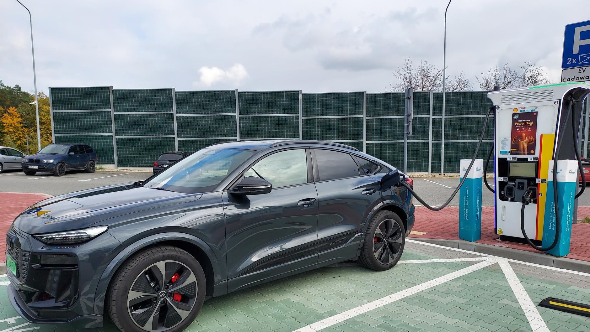 Audi SQ6 Sportback e-tron