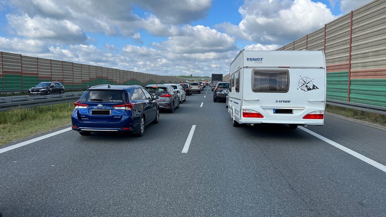 Korek po wypadku na autostradzie A2 w kierunku Poznania