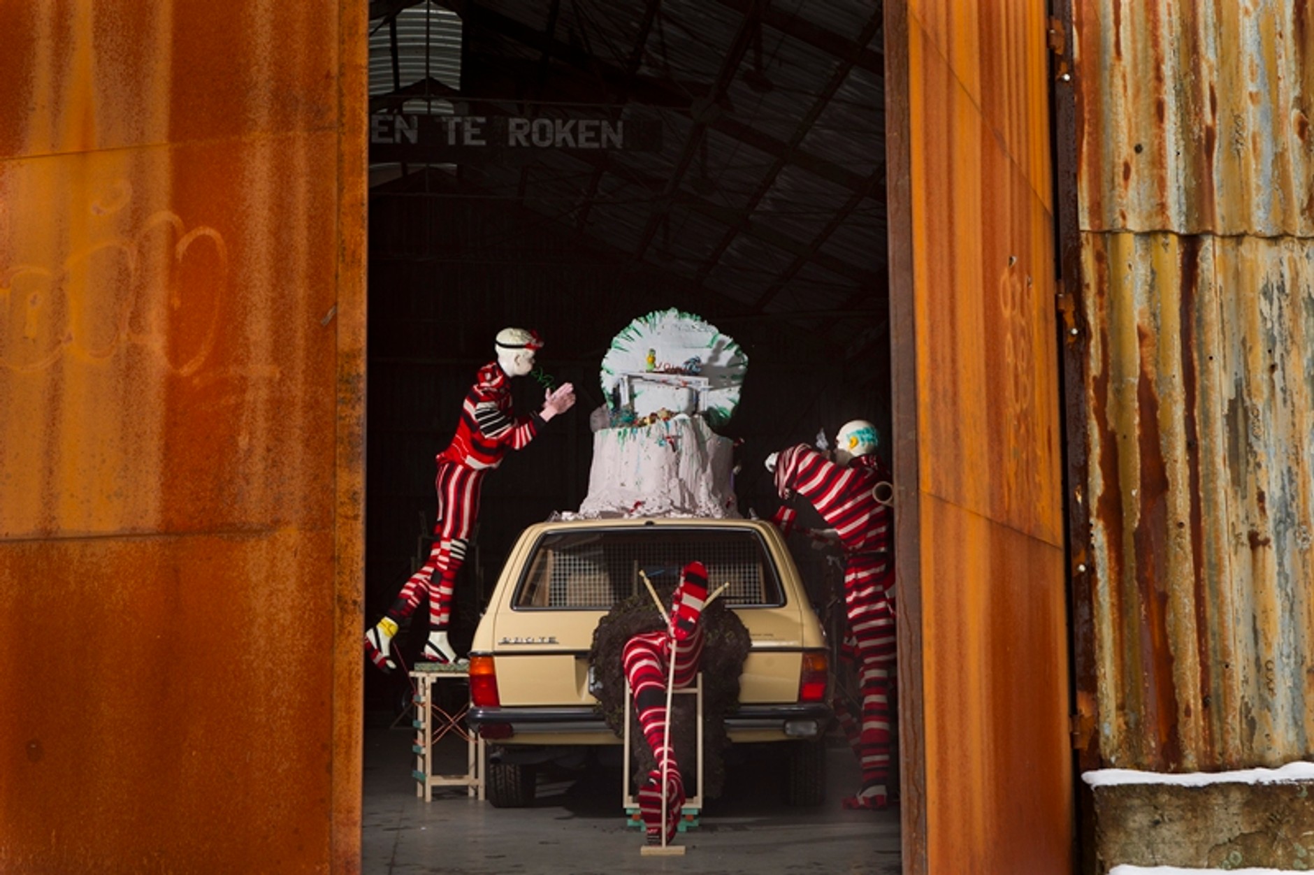 Mercedes bawi się w sztukę, czy powinien?