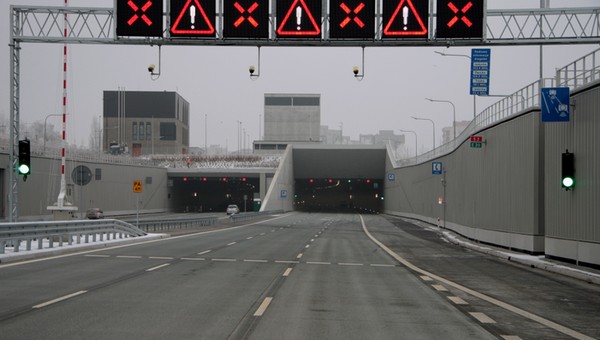 Tunel pod Ursynowem hałasuje. Narzekają na niego pobliscy mieszkańcy