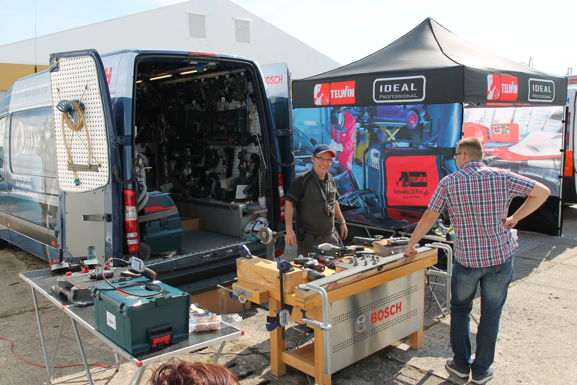 Inter Cars Motor Show 2012 na warszawskim Bemowie