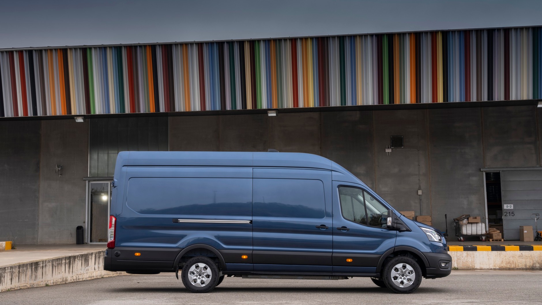 Ford E-Transit o zwiększonym zasięgu
