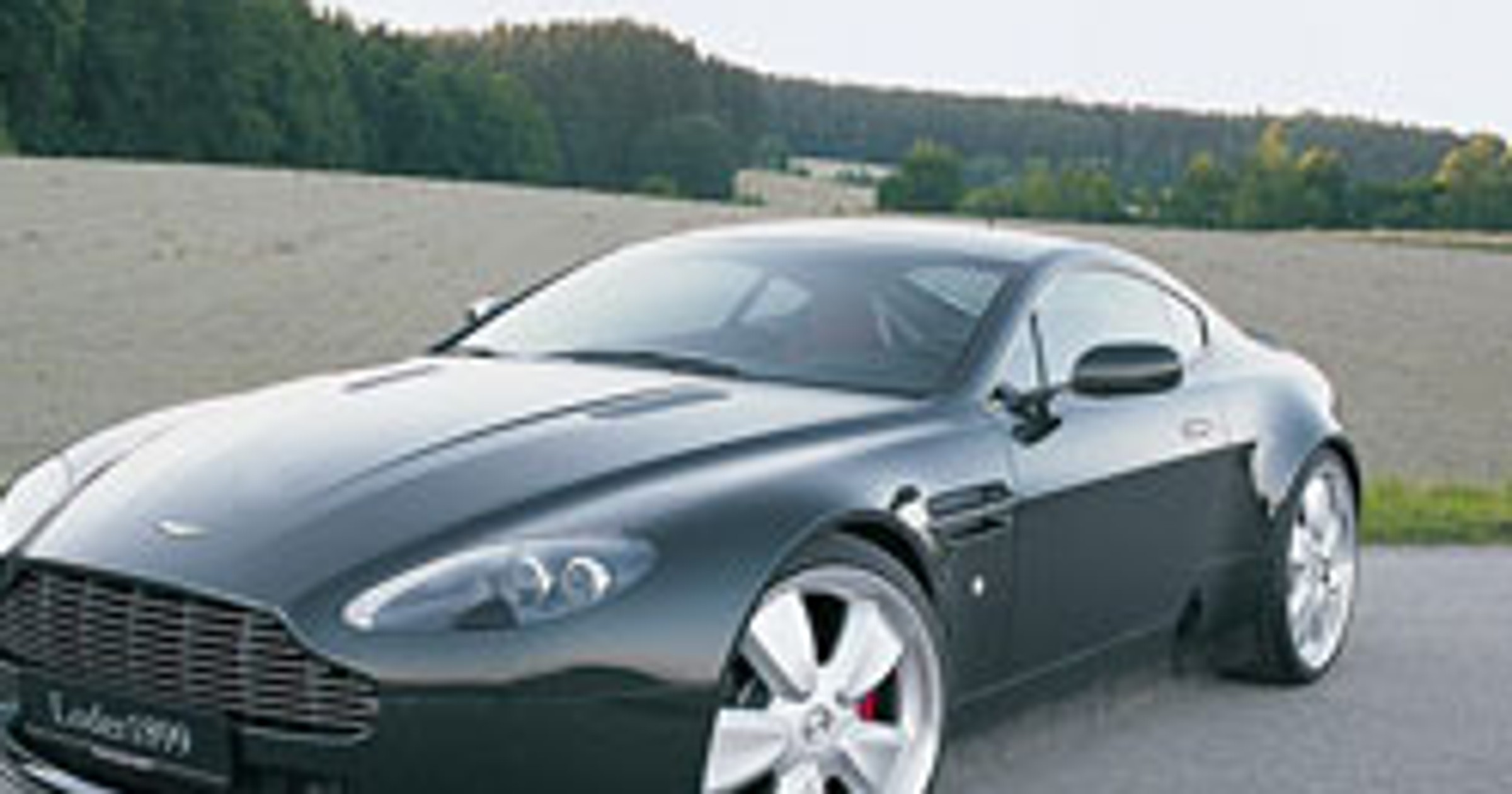Loder1899 V8 Vantage – reakcja na Ferrari F430