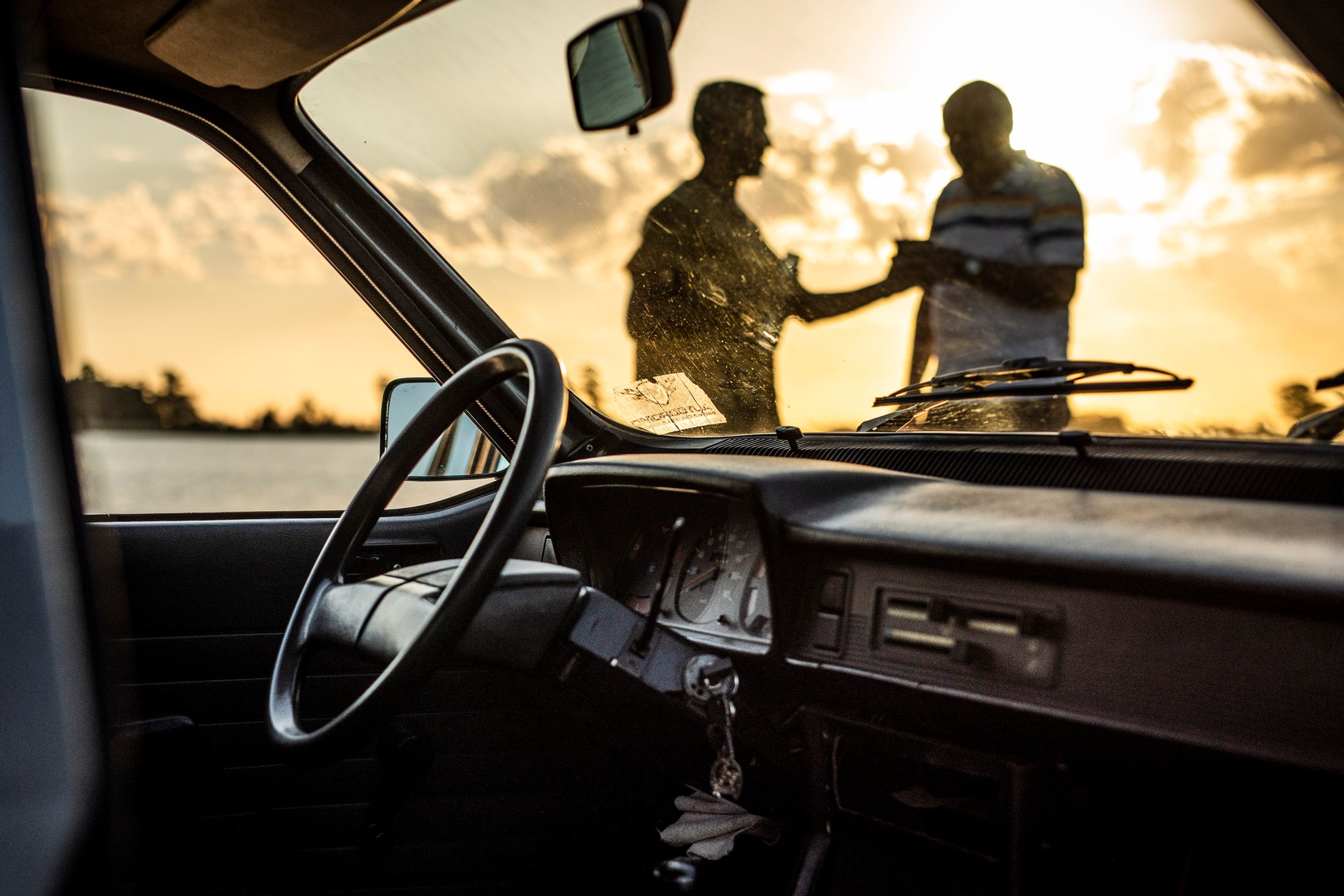 Wnuk kupił dziadkowi wymarzone auto. Piękna historia z Argentyny