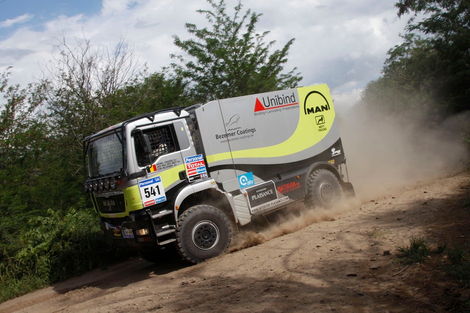 Rajd Dakar 2011: awans Hołowczyca (2.etap, wyniki, fot. Willy Weyens)