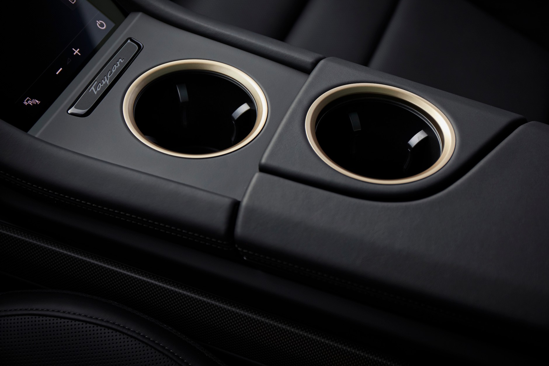 Porsche Taycan – jak jeździ pierwsze elektryczne Porsche?