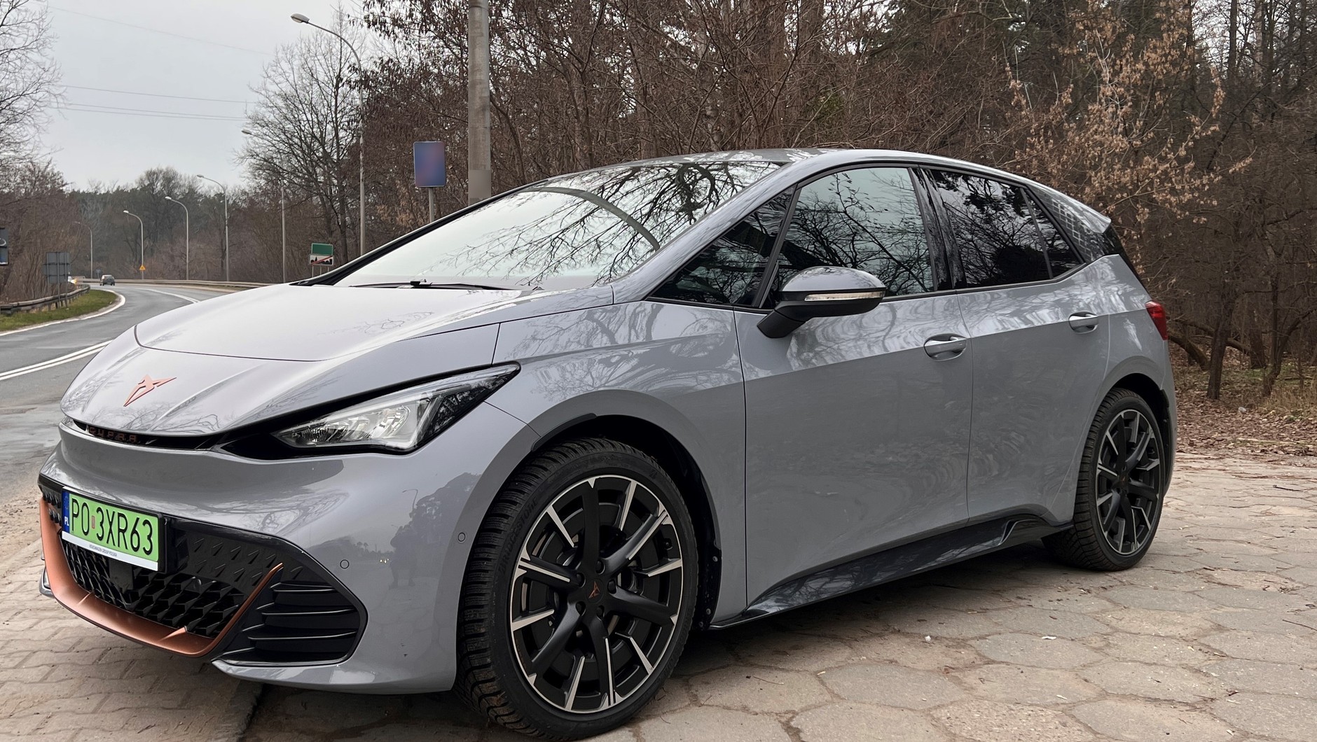 Cupra Born (wersja z akumulatorem 77 kWh i silnikiem 231 KM)