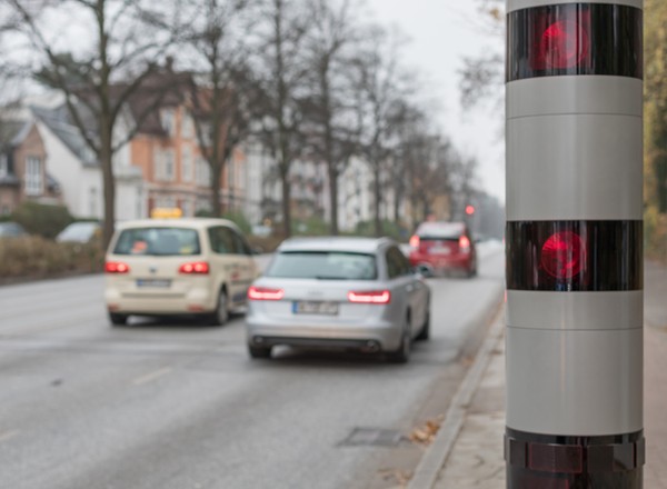 Czy trzeba płacić mandaty z zagranicy? Uwaga, możesz nawet stracić samochód!