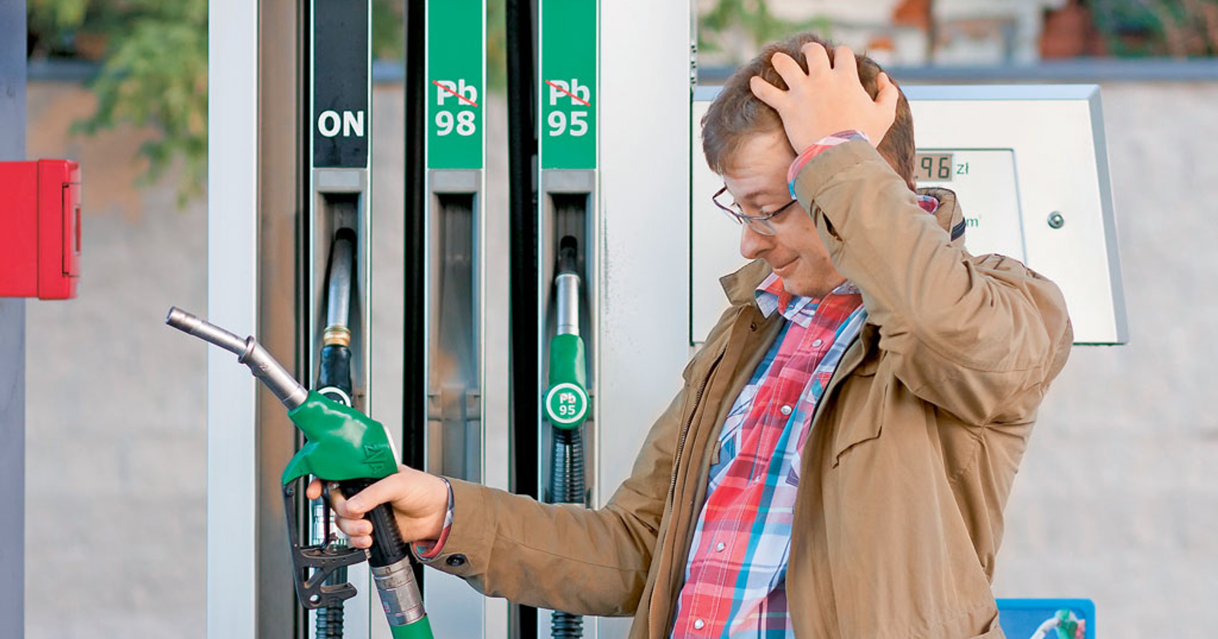 Ceny paliw od miesięcy rosną, nie tylko w Polsce. Gdzie na świecie zatankujemy najtaniej, a gdzie jest jeszcze drożej niż u nas?
