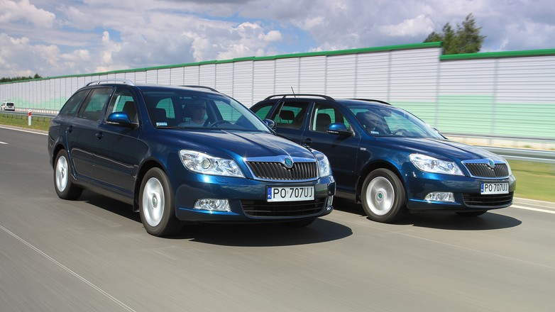 Spotkanie dwóch identycznych aut na drodze? Takie sytuacje się zdarzają, należy je niezwłocznie zgłaszać policji.