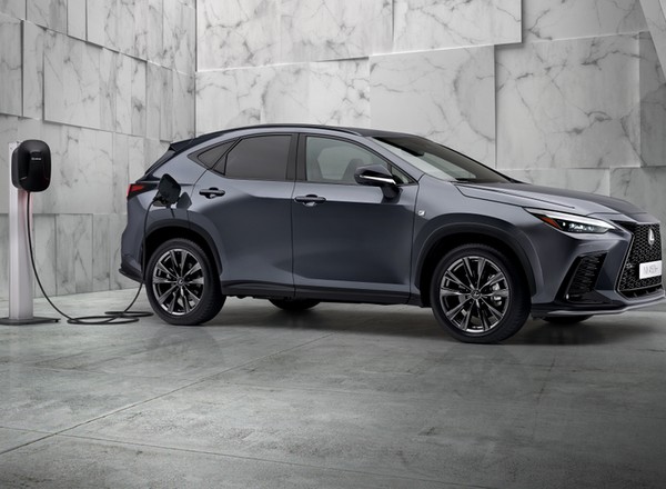 Lexus NX w nowej odsłonie. Nawet 10 lat gwarancji