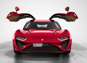 NanoFlowcell Quant F - 1000-konny potwór zasilany... prądem!