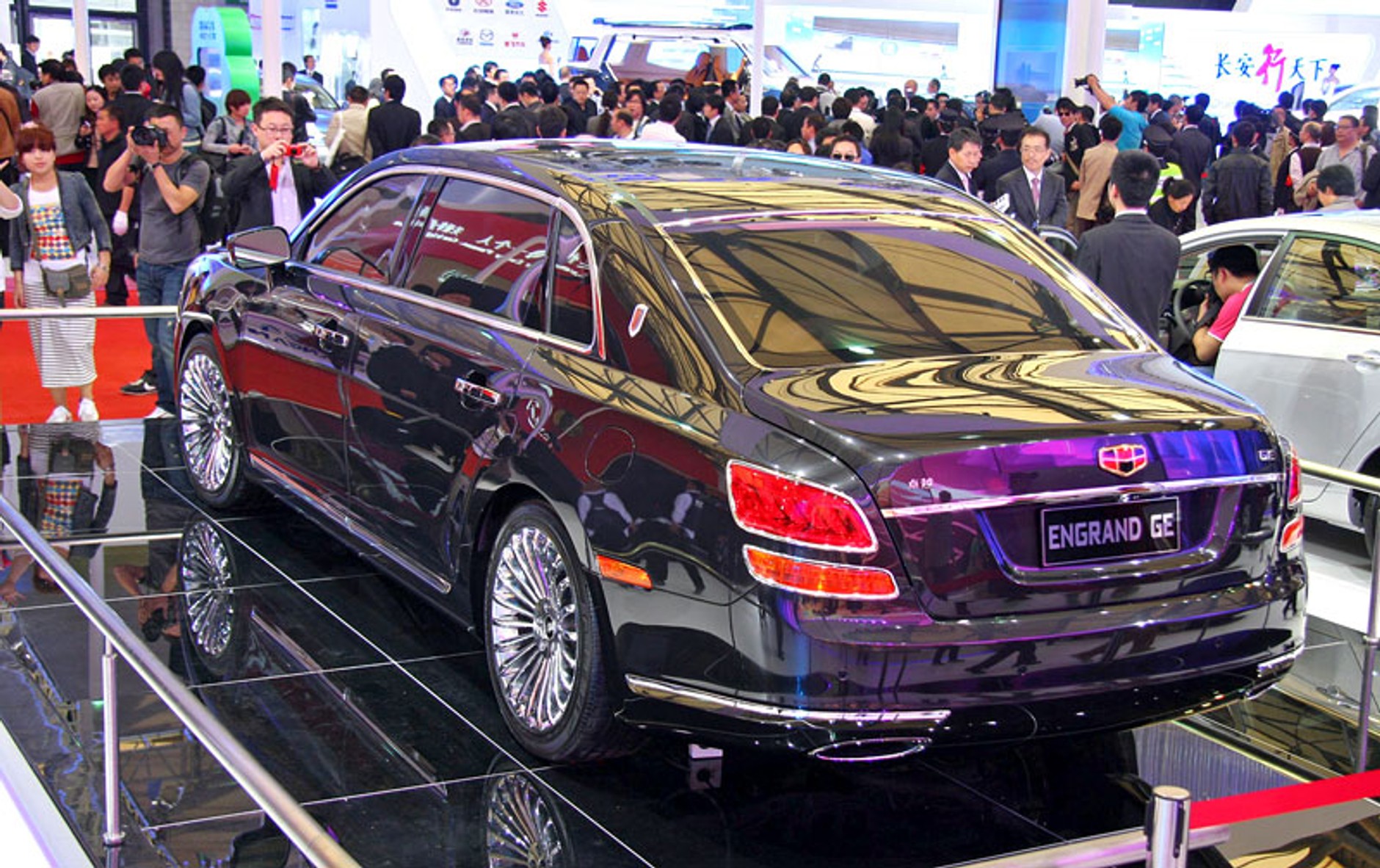 Premiery prosto z Szanghaju (galeria)