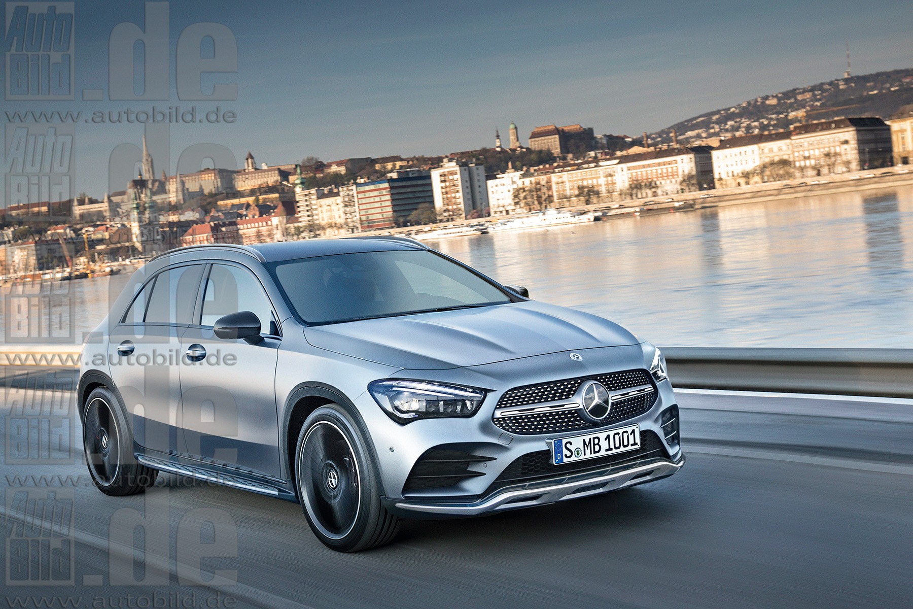 Nowy Mercedes GLA: mały SUV należy do rodziny kompaktowych Mercedesów, która na świecie bardzo dobrze się sprzedaje