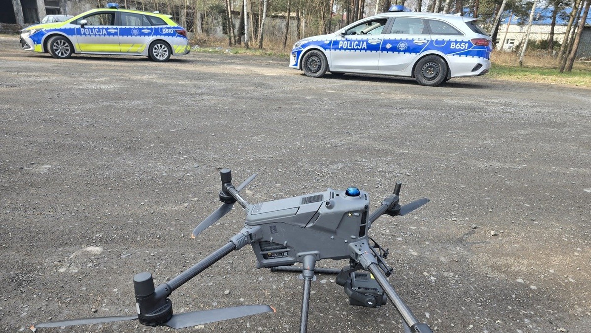 Policyjny dron wykorzystywany do łapania kierowców