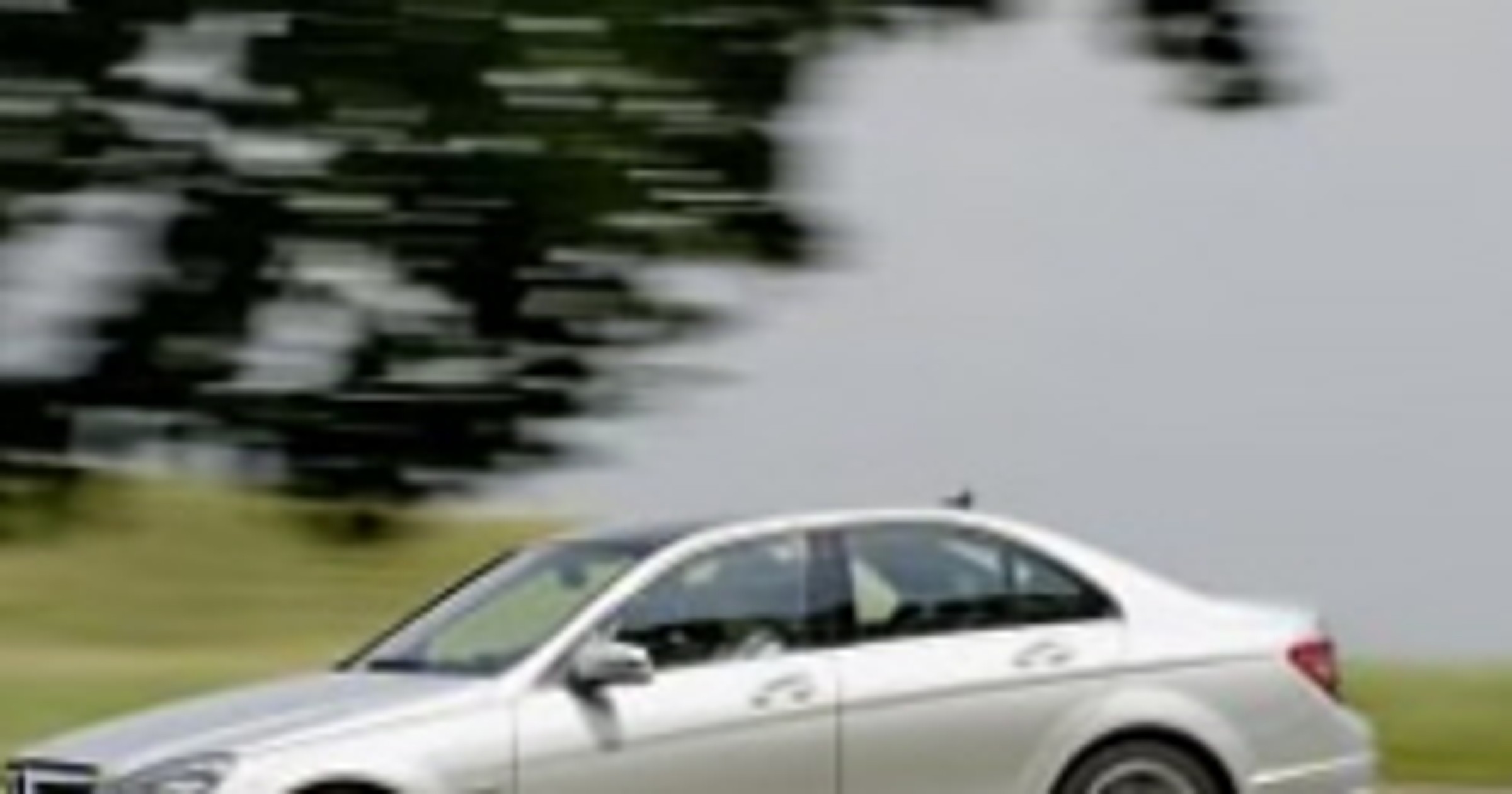 Mercedes: C-klasa światowym liderem sprzedaży