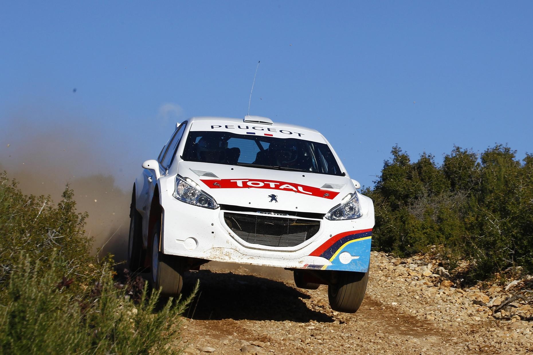 Pierwsze testy Peugeot 208 R5