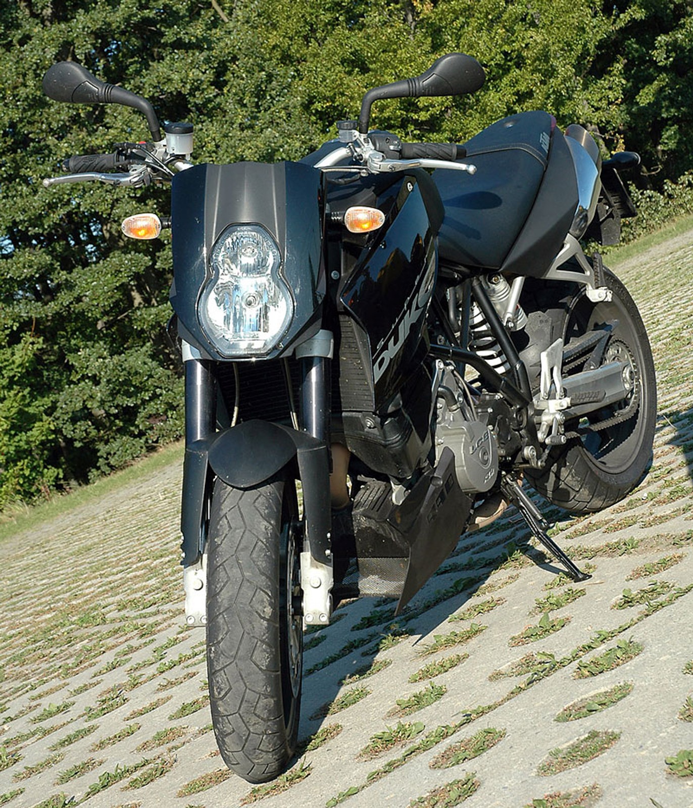 KTM 990 SuperDuke vs. Yamaha FZ1 (test porównawczy)