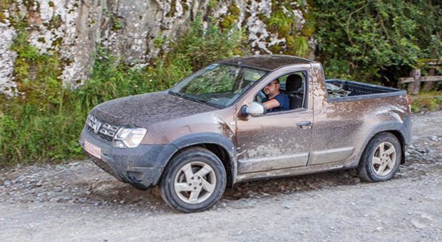 Dacia Duster pick-up: tajemniczy test