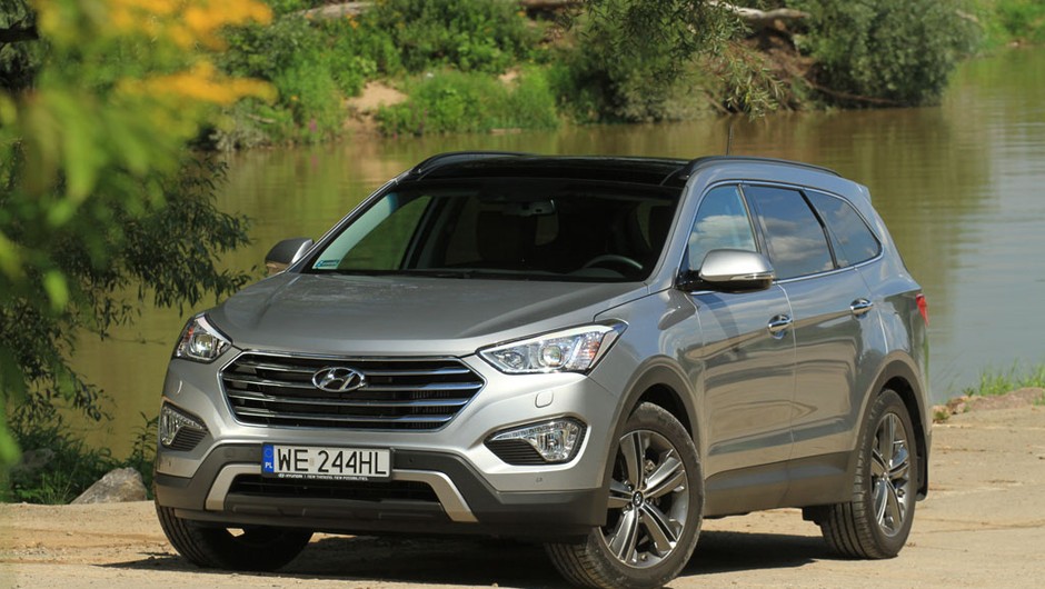 Hyundai Grand Santa Fe