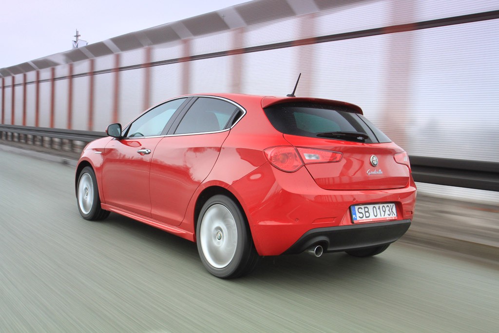 Alfa Romeo Giulietta z fabryczną instalacją LPG. Czy warto jeździć na gazie?