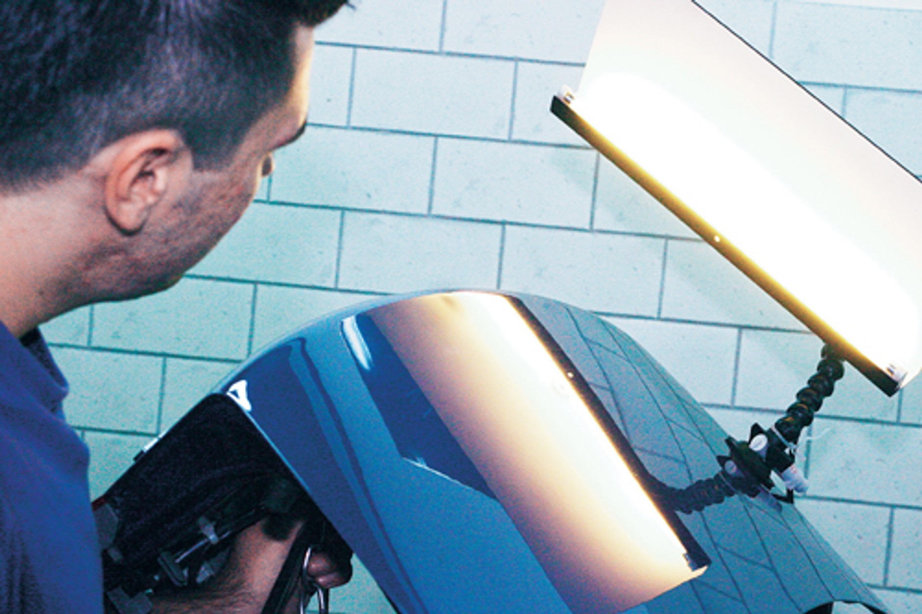 Jak tanio usunąć wgniecenia