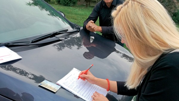 Kupujesz używane auto? O tym musisz pamiętać