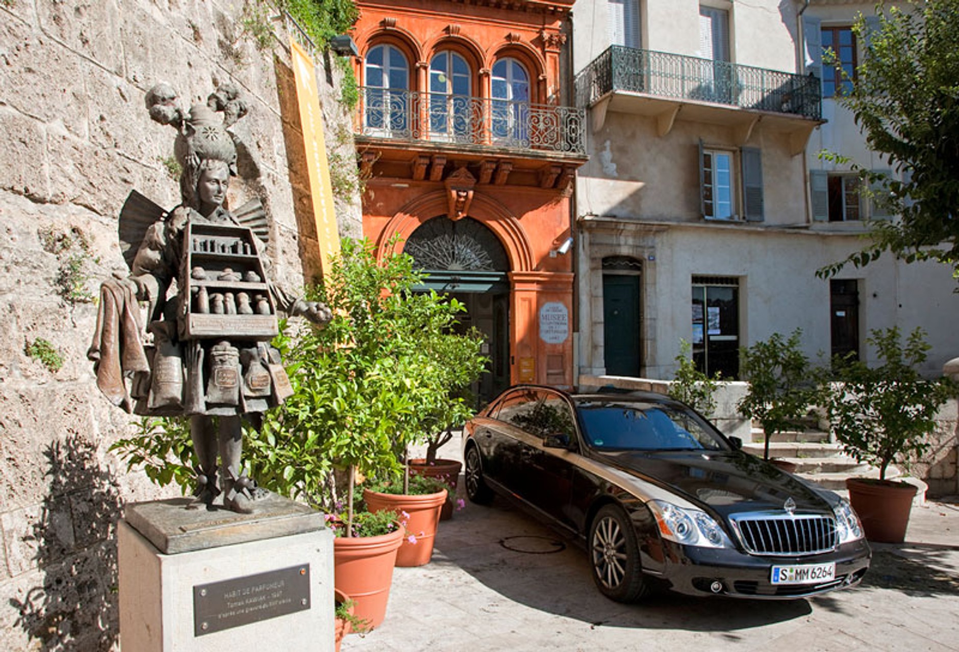 Maybach Zeppelin za 406 tys. Euro