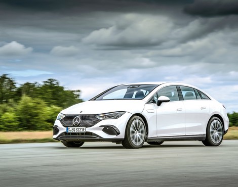 Mercedes EQE