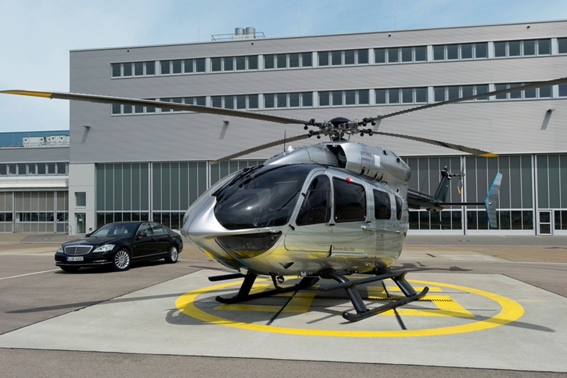 Nowy Mercedes klasy S pokazuje wnętrze