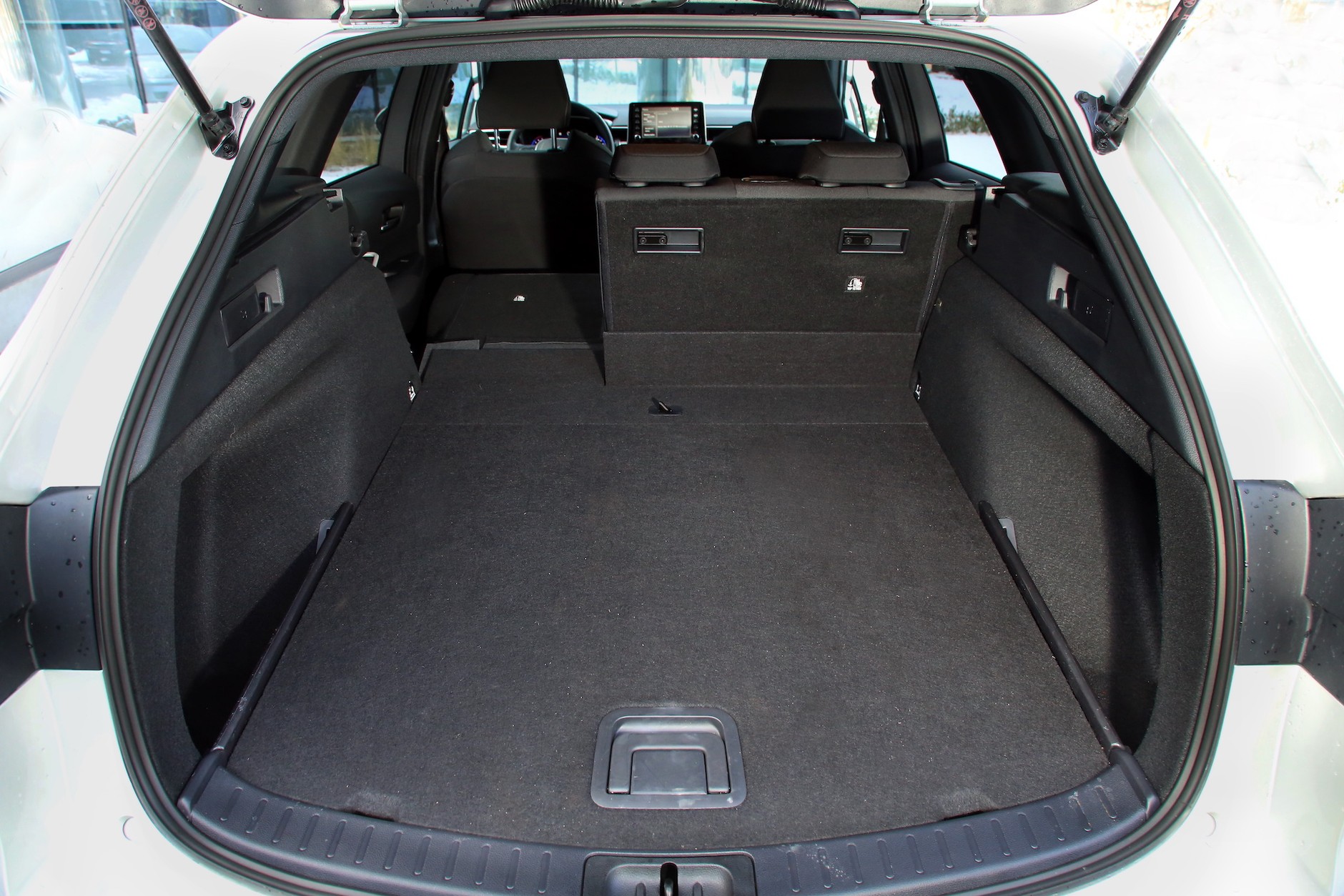 Suzuki Swace 1.8 Hybrid