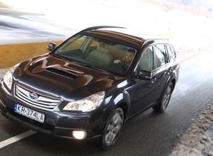 Subaru Outback 2.0D: bezpieczny olbrzym