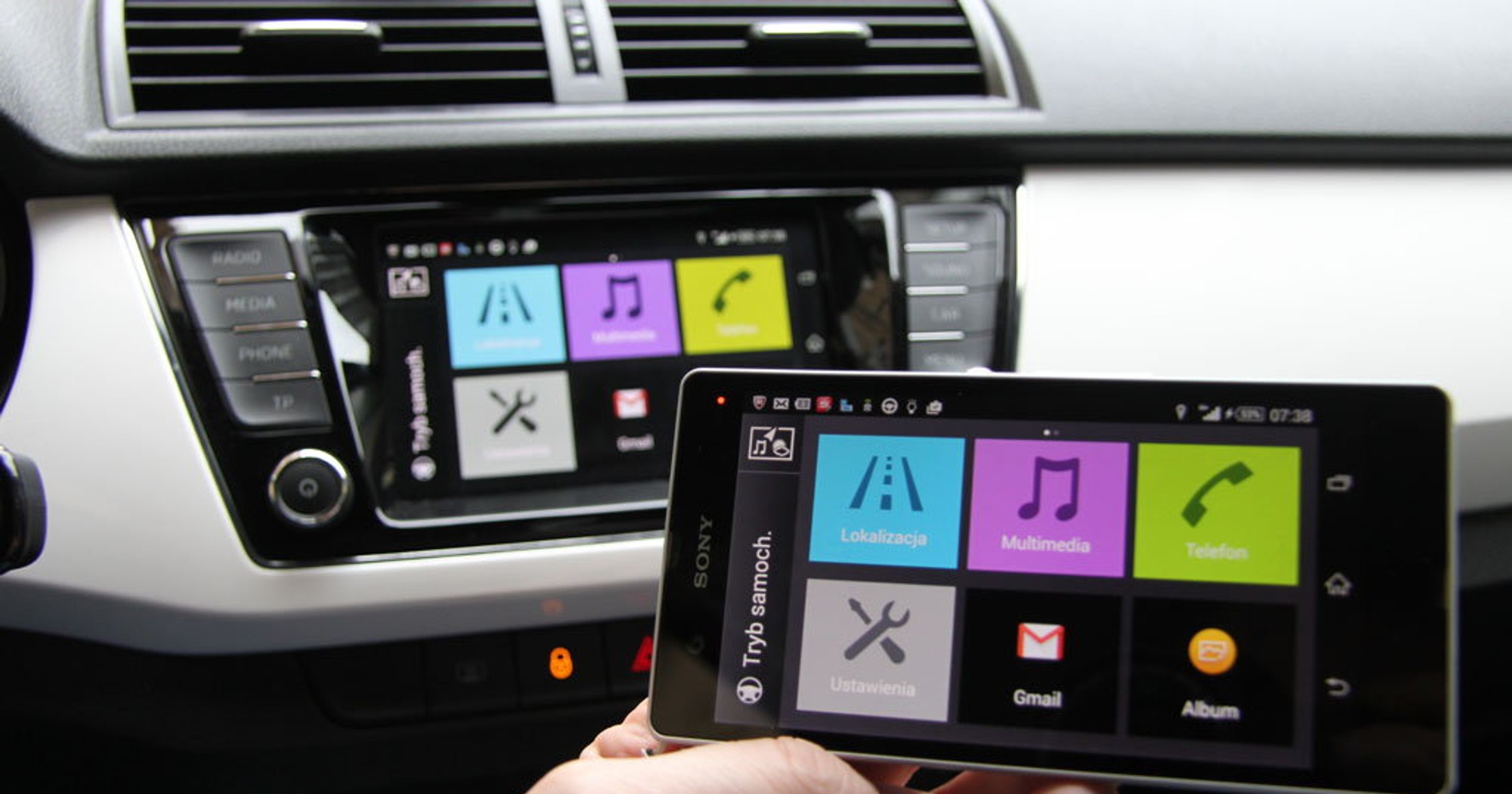 MirrorLink Skoda Fabia