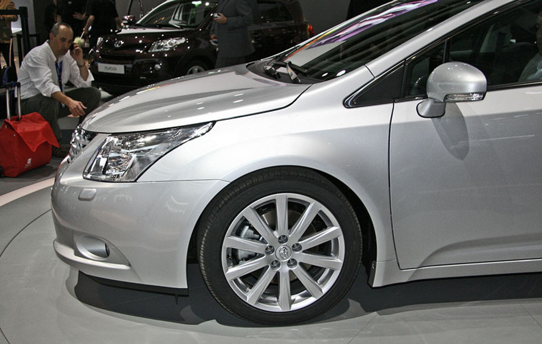 Paryż 2008: Toyota Avensis – pierwsze wrażenia