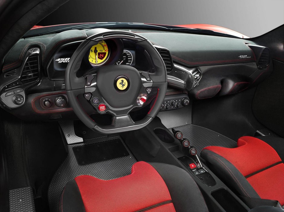 Ferrari 488 GTO o mocy 700 KM