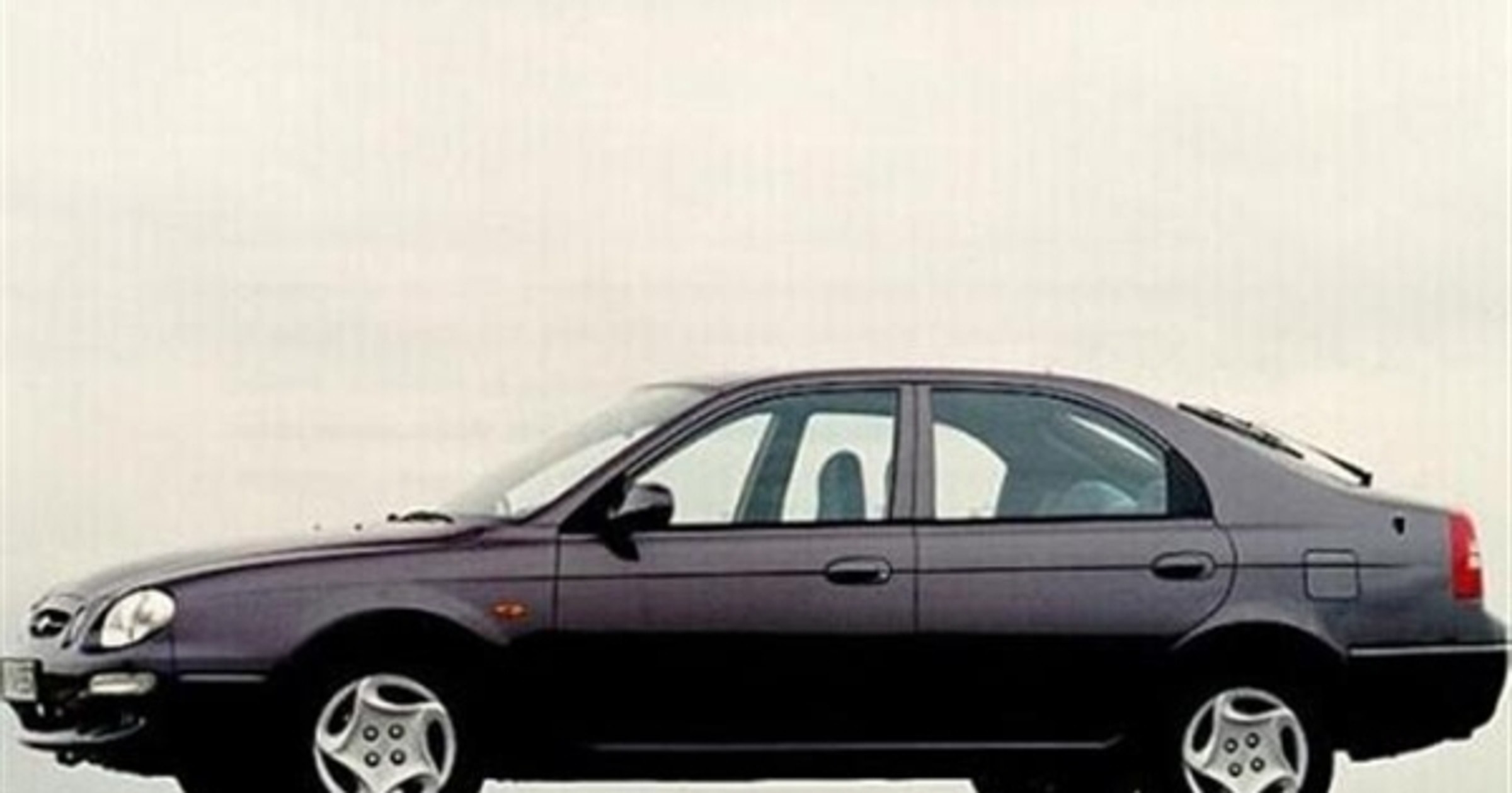 Kia Shuma