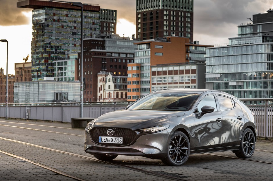 Mazda 3 i Mazda CX-30 – lepsze, bo zelektryfikowane